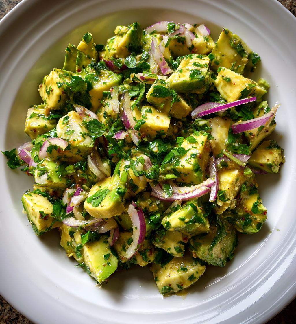 Creamy Avocado Salad with Lime &amp; Honey in 10 Minutes