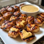 Delicious Grilled Chicken Bites with Creamy Garlic Sauce