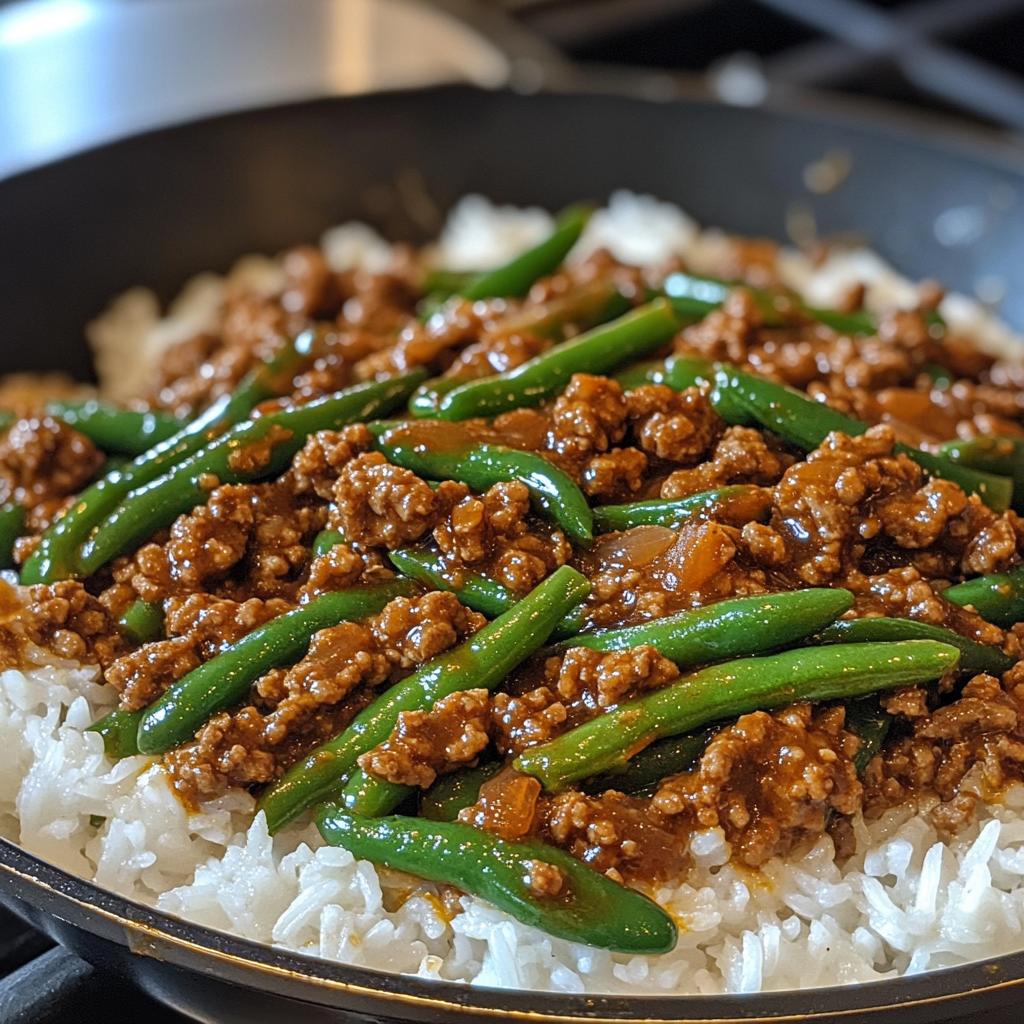 Garlic Beef Skillet with Green Beans and Rice - detail 1