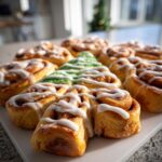 christmas tree cinnamon rolls