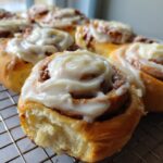 cream cheese frosting for cinnamon rolls