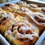 christmas cinnamon rolls