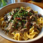 slow cooker beef stroganoff