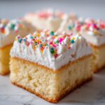 simple graduation cakes square