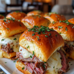 Cheesy Roast Beef Sliders: Deliciously Easy Party Pleasers